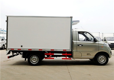 ����٤;���܇-���L2.8��